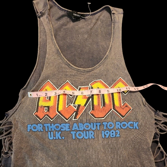 ACDC SM - For Those About to Rock Fringe Tank Top - Picture 4 of 8